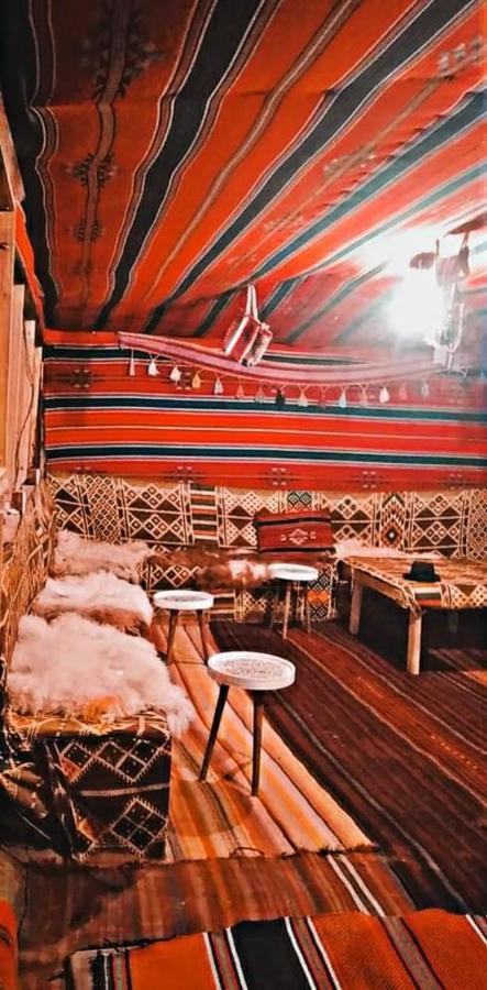 Al Ḩayy Happy Bedouin House Petra Bed & Breakfast エクステリア 写真
