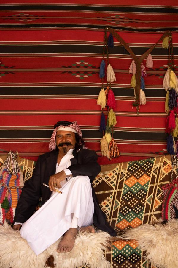 Al Ḩayy Happy Bedouin House Petra Bed & Breakfast エクステリア 写真