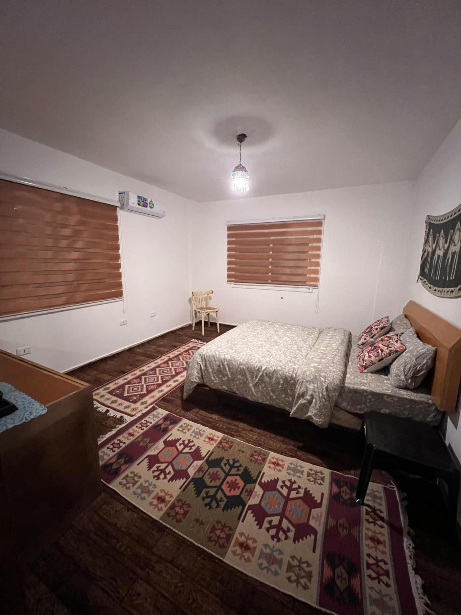 Al Ḩayy Happy Bedouin House Petra Bed & Breakfast エクステリア 写真